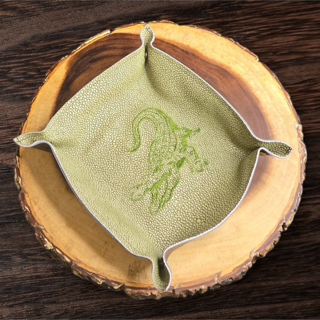 Bayou Gator valet tray from the Heritage Collection