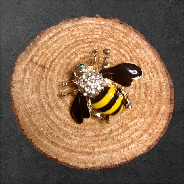 Bumblebee scatter pin with small bee design