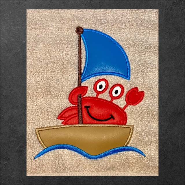 Captain Claws - Beach Towel