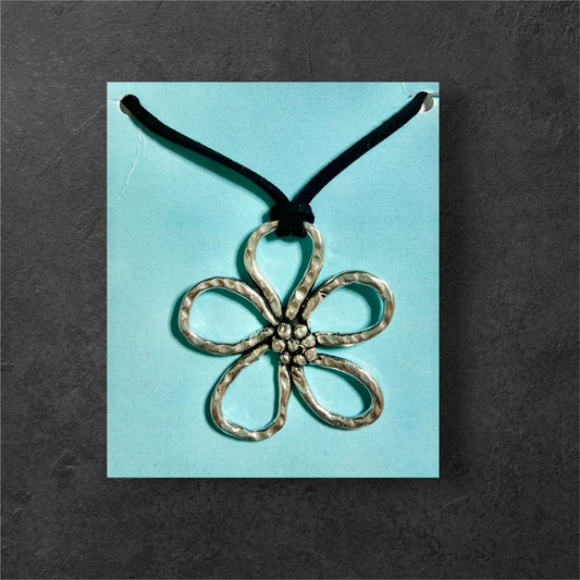 Daisy Suede Cord Necklace - Pewter - JNL72