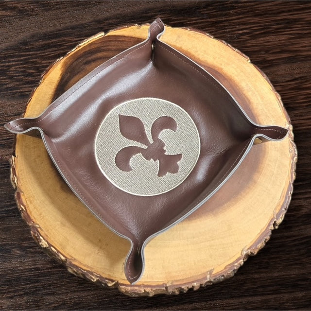 Fleur de lis - Heritage Valet Collection