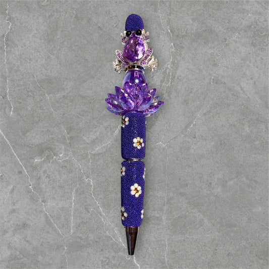 Lily Pad Elegance - Beaded Pen