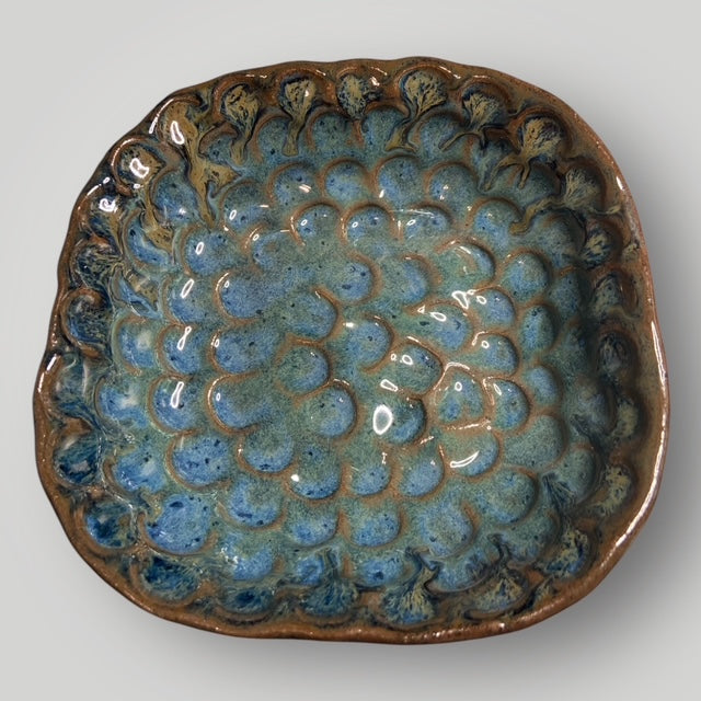 Small Square Bowl with Feet - Kiwi - Fingerprint Pottery