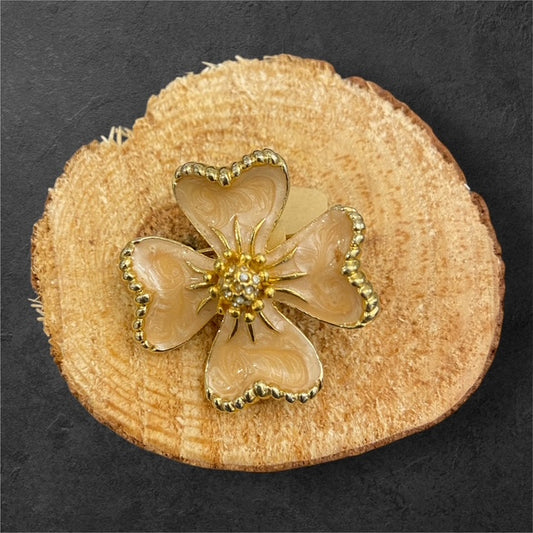 Dogwood - The Manor Brooch Collection