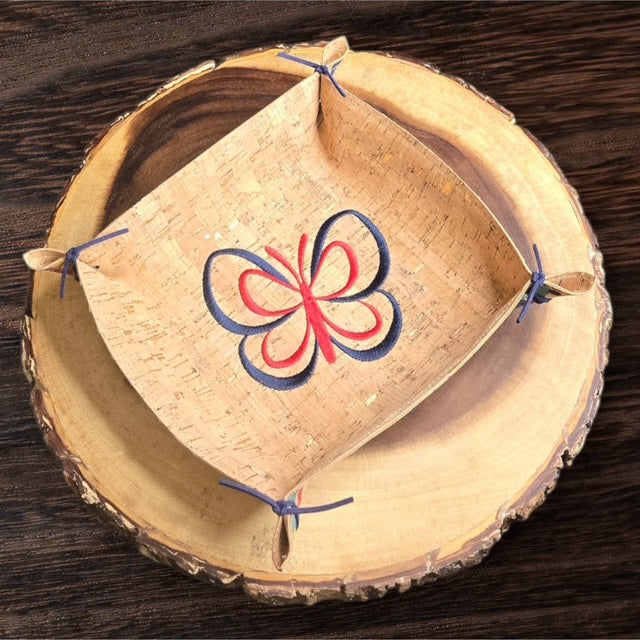 Flutter?By valet tray from the Heritage Collection