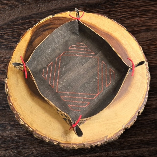 Geometric Grid valet tray from the Heritage Collection