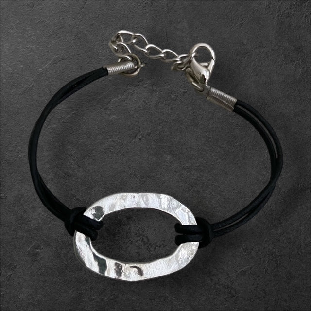 Hammered Oval Black Leather Bracelet - Pewter - BL-56