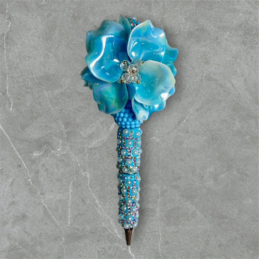 Petals & Pearls beaded pen with pearl?tone beads and floral accents