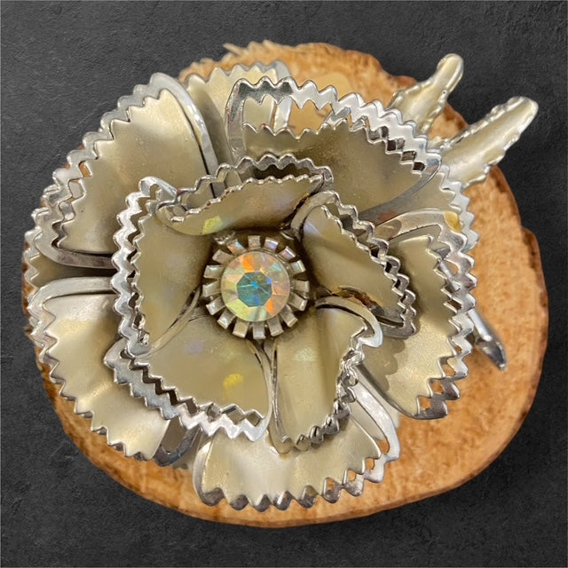 Ruffled Bloom - The Manor Brooch Collection