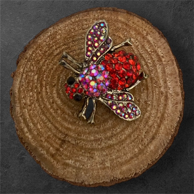 Scarlet Bee scatter pin with red bee design