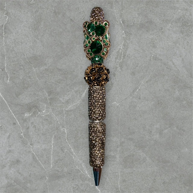 Vintage Bear in Green Pen